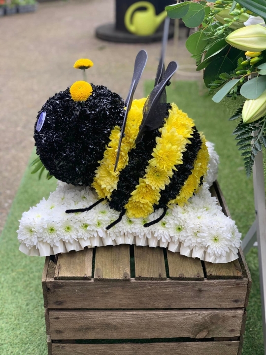 Bee Tribute